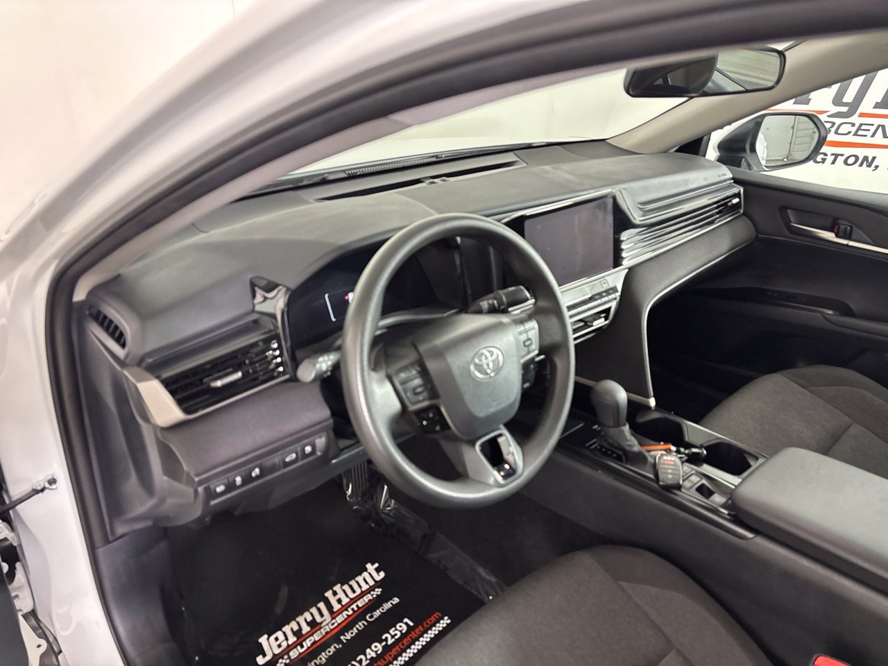 Used 2026 Toyota Camry LE FWD image 23