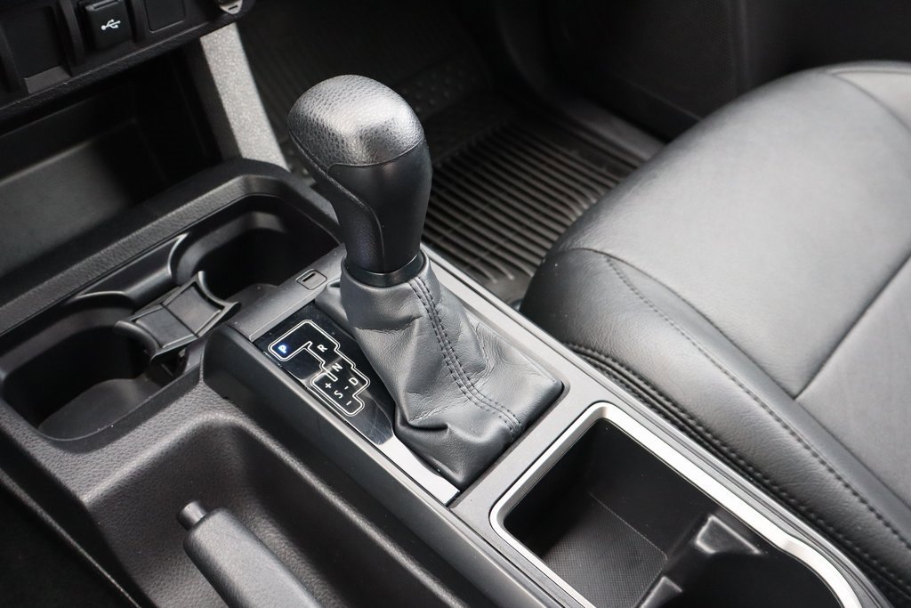 Used 2022 Toyota Tacoma SR5 image 9