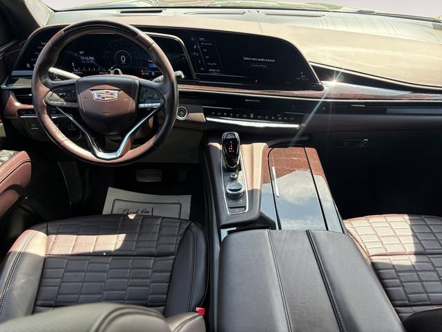 Certified 2023 Cadillac Escalade Sport Platinum w/ LPO, ONYX Package AWD/4WD image 10
