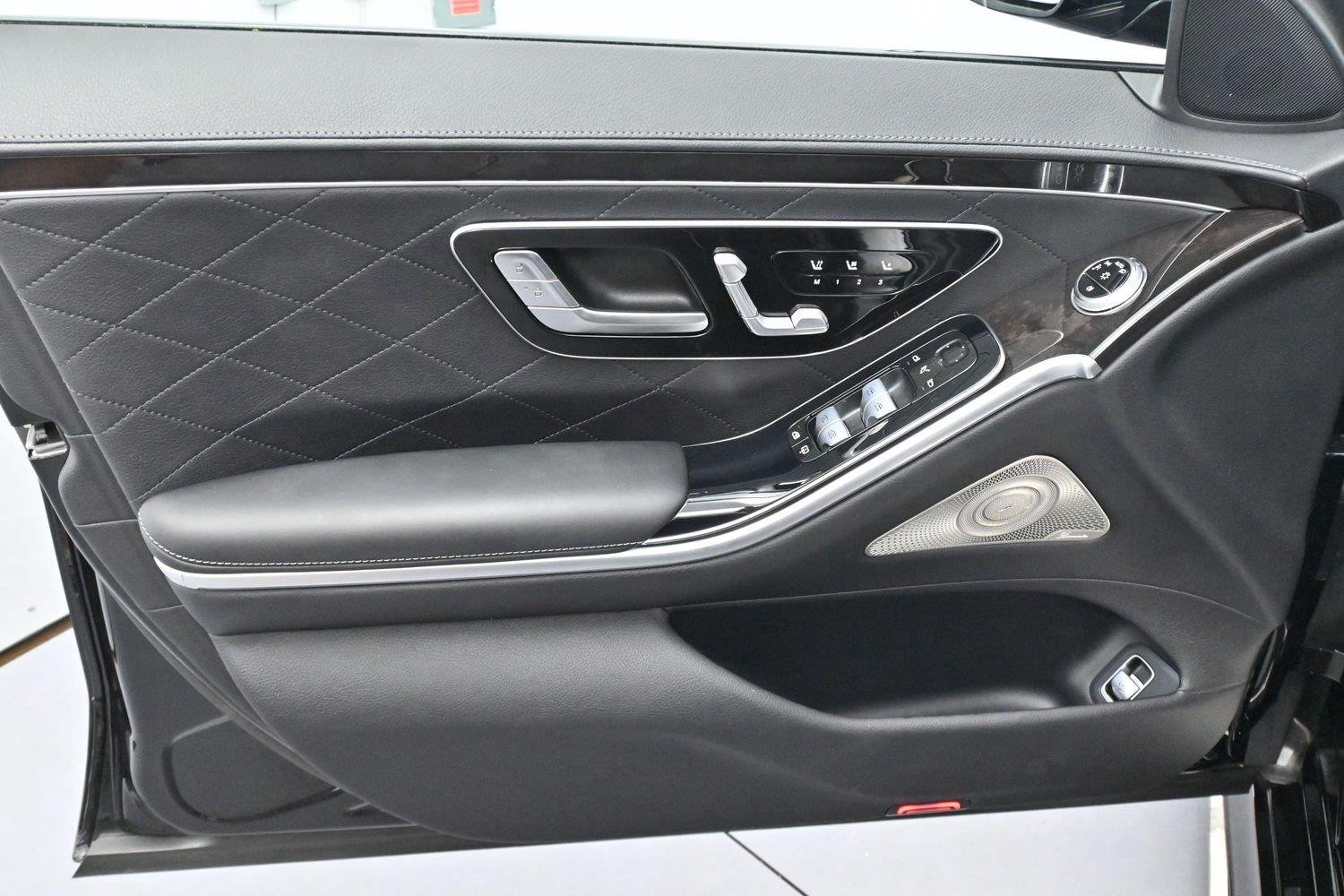 Used 2024 Mercedes-Benz S 580 4MATIC Sedan image 10