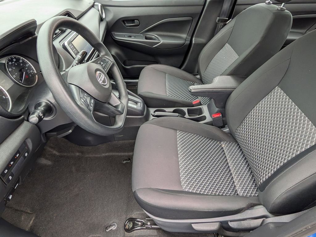 Used 2023 Nissan Versa S w/ Trunk Package image 11