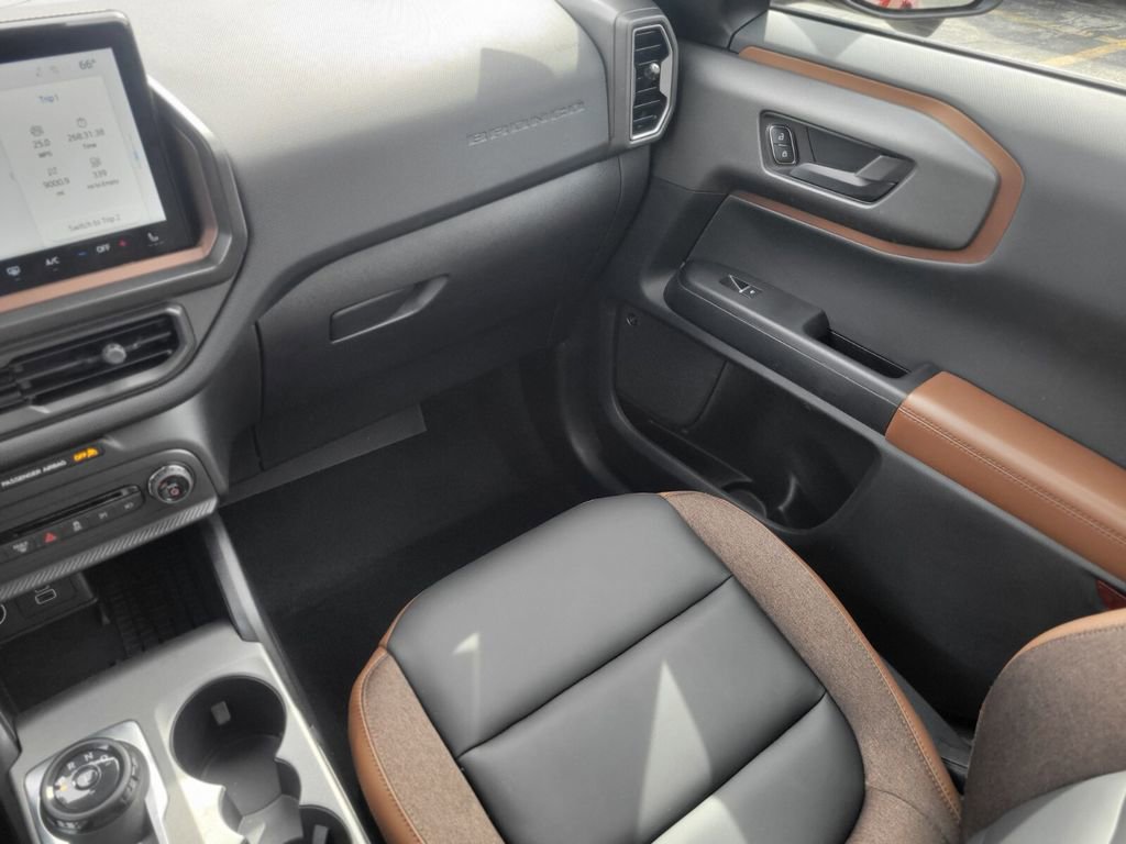 Used 2025 Ford Bronco Sport Outer Banks w/ Outer Banks Tech Package+ image 13