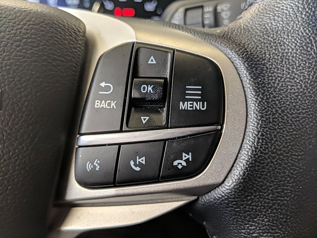 Used 2022 Ford Explorer XLT w/ Equipment Group 202A image 20