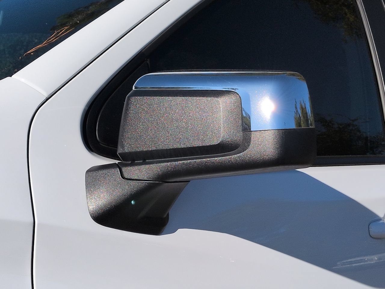 Used 2024 Chevrolet Silverado 1500 LT RWD image 12