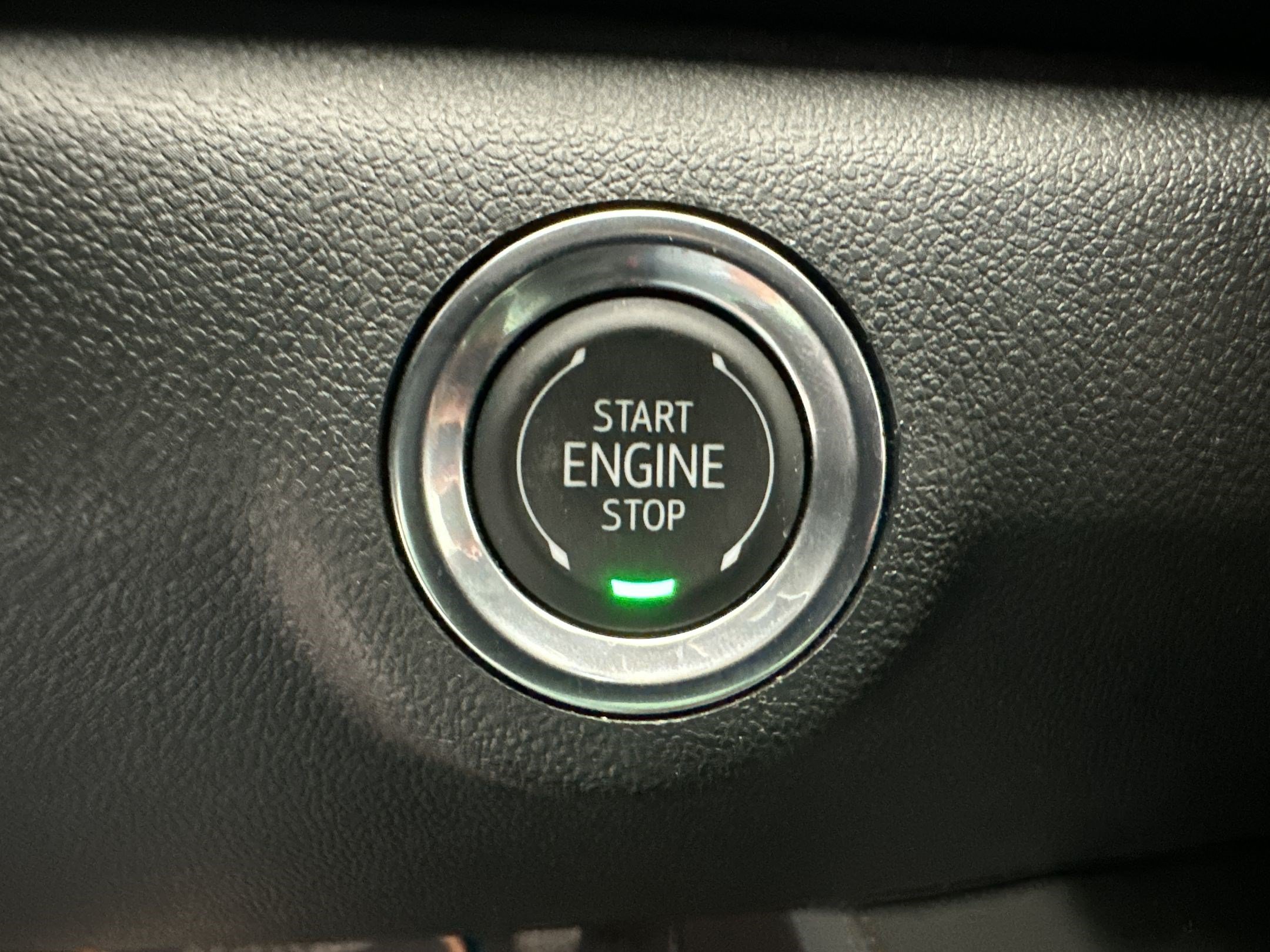 Certified 2026 GMC Terrain AT4 w/ Convenience Package III AWD/4WD image 18