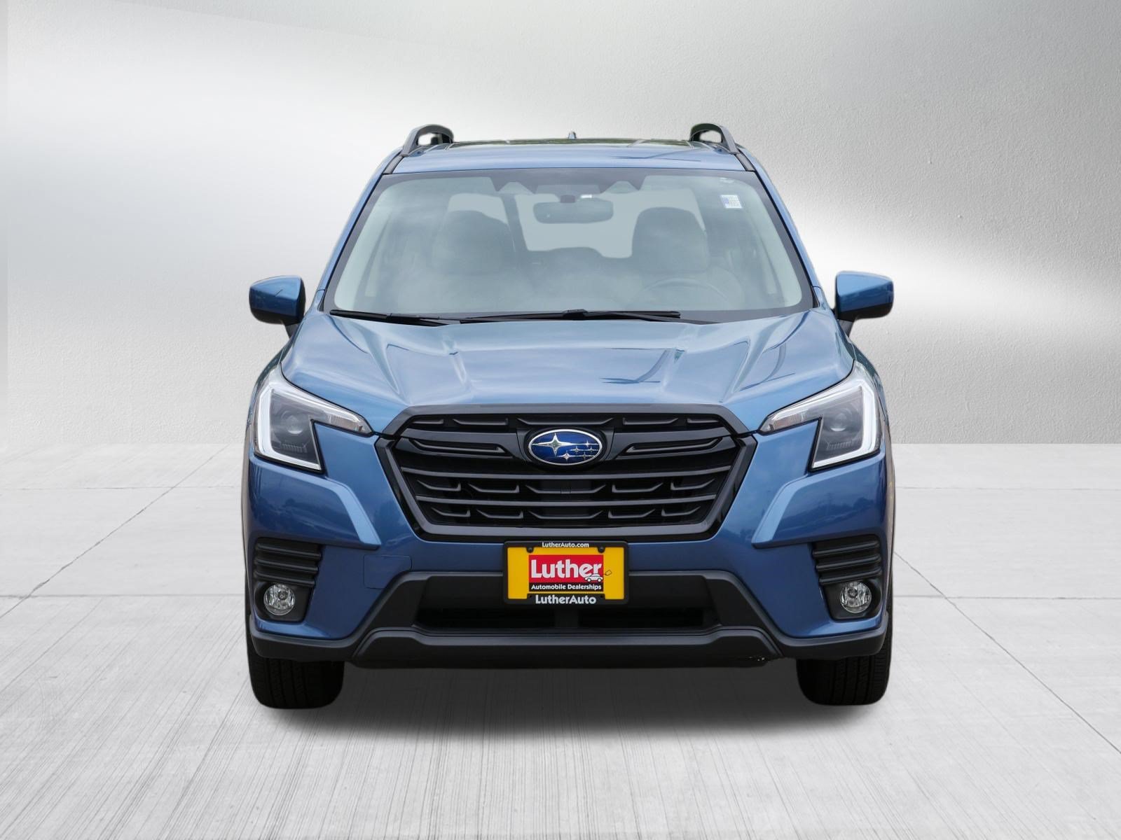 Used 2022 Subaru Forester Premium w/ Popular Package #1 AWD/4WD image 2
