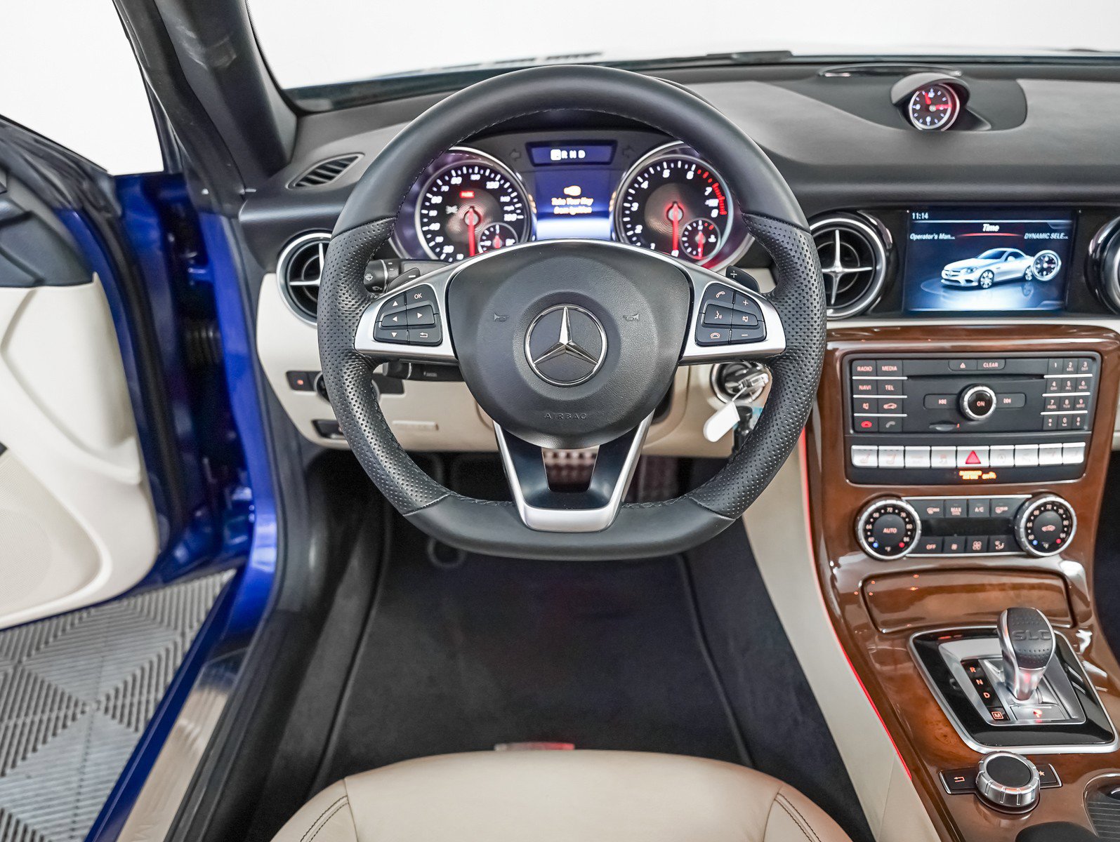 Certified 2020 Mercedes-Benz SLC 300 image 13