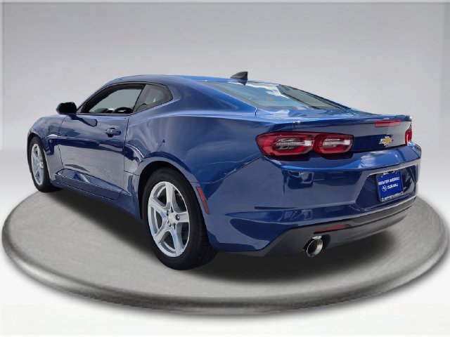 Used 2023 Chevrolet Camaro LT RWD image 13
