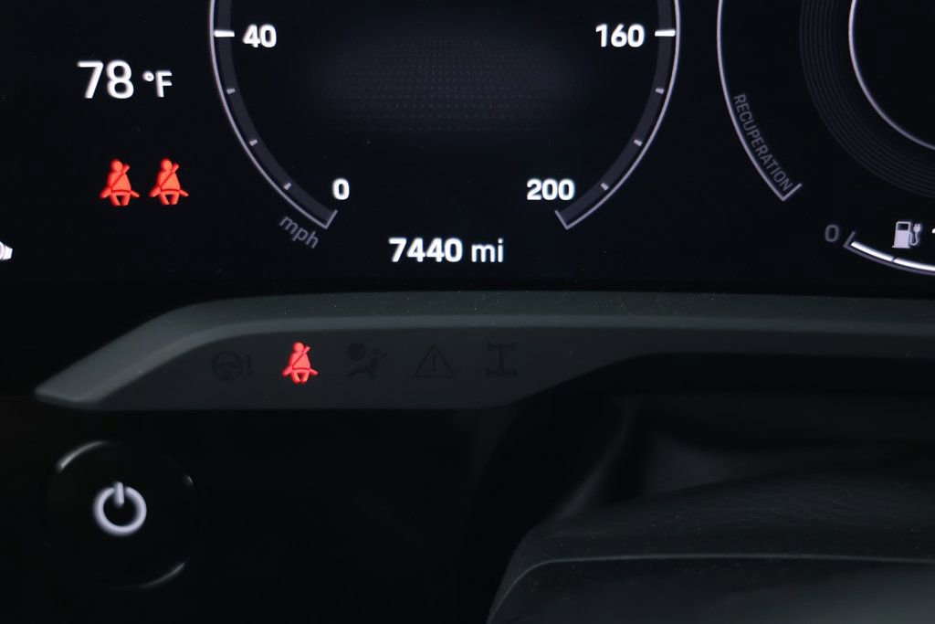 Used 2022 Porsche Taycan 4S image 14