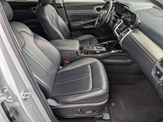 Used 2022 Kia Sorento SX image 31