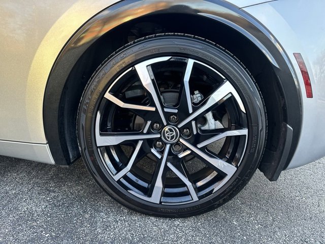 Used 2024 Toyota Prius Prime Premium image 28