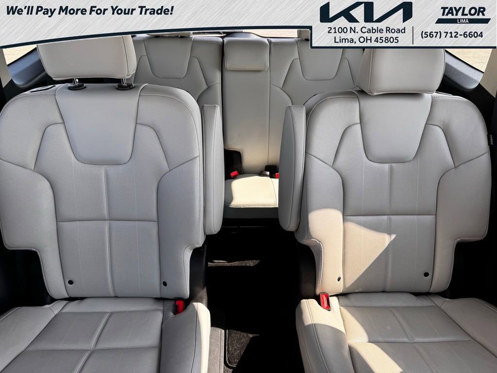 Used 2024 Kia Telluride EX w/ EX Captain's Chair Package image 15