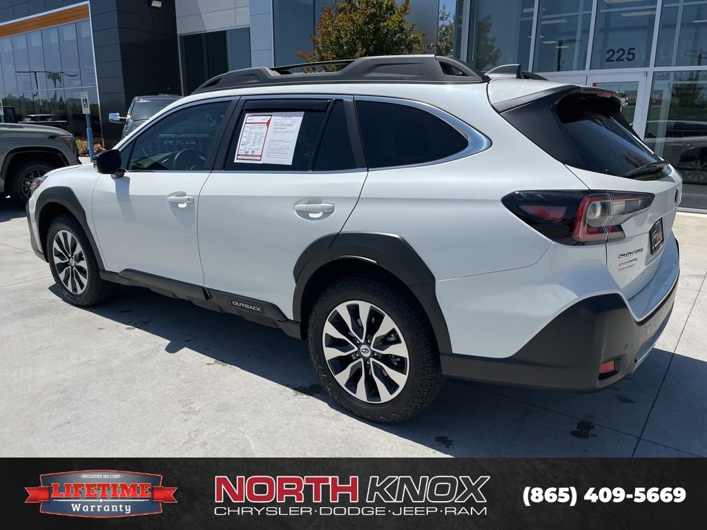Used 2025 Subaru Outback Limited AWD/4WD image 19