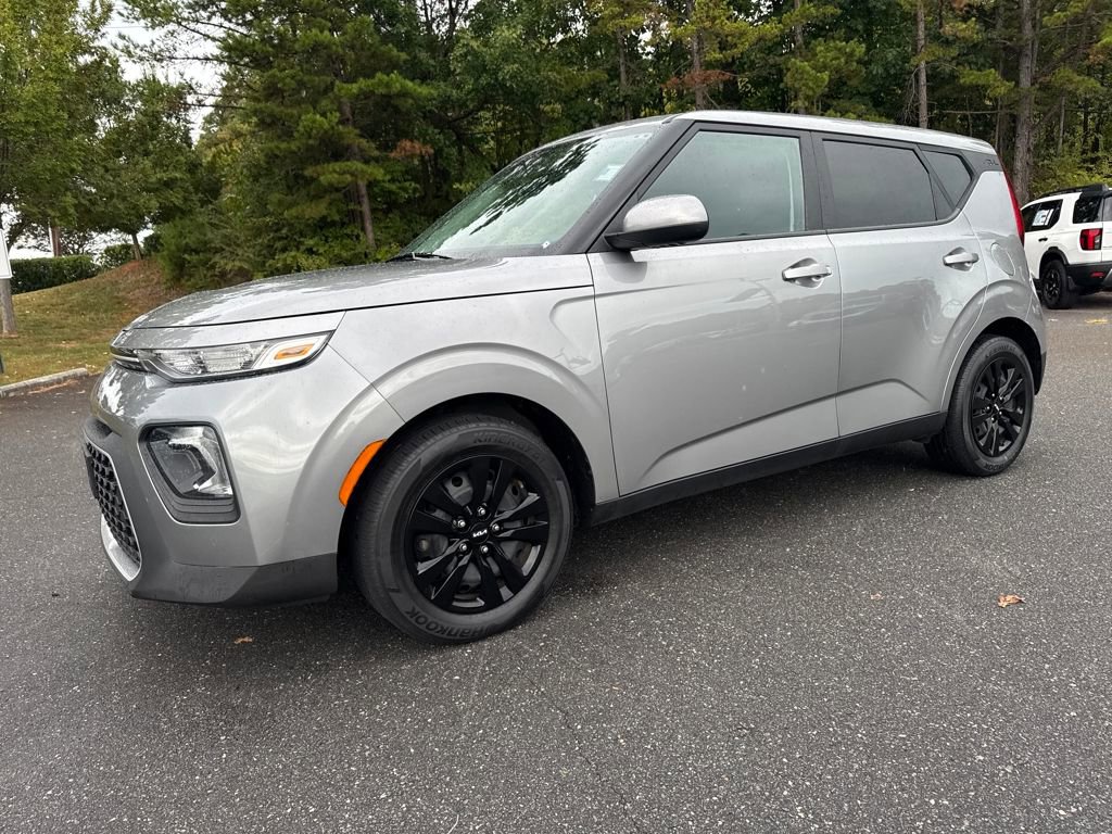 Used 2022 Kia Soul LX