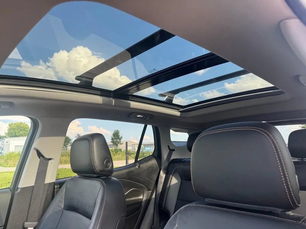 Used 2020 GMC Terrain SLT w/ Preferred Package AWD/4WD image 11