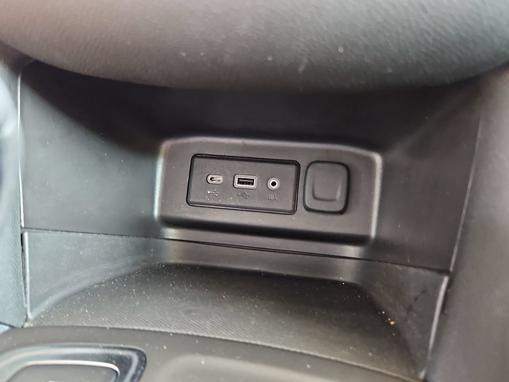 Used 2024 Chevrolet Equinox LT AWD/4WD image 21