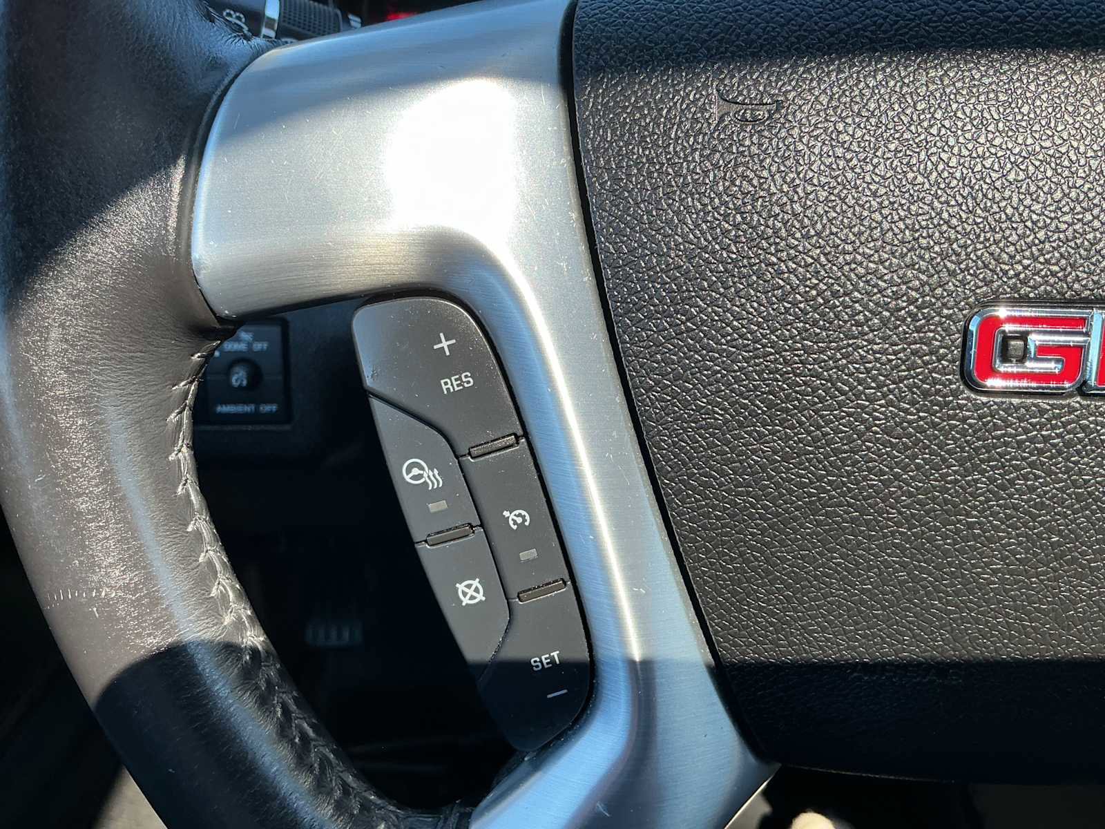 Used 2017 GMC Acadia Limited SLT AWD/4WD image 10