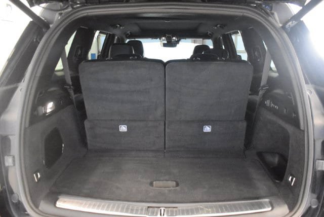 Used 2024 Jeep Grand Cherokee L Overland w/ Trailer Tow Package AWD/4WD image 16
