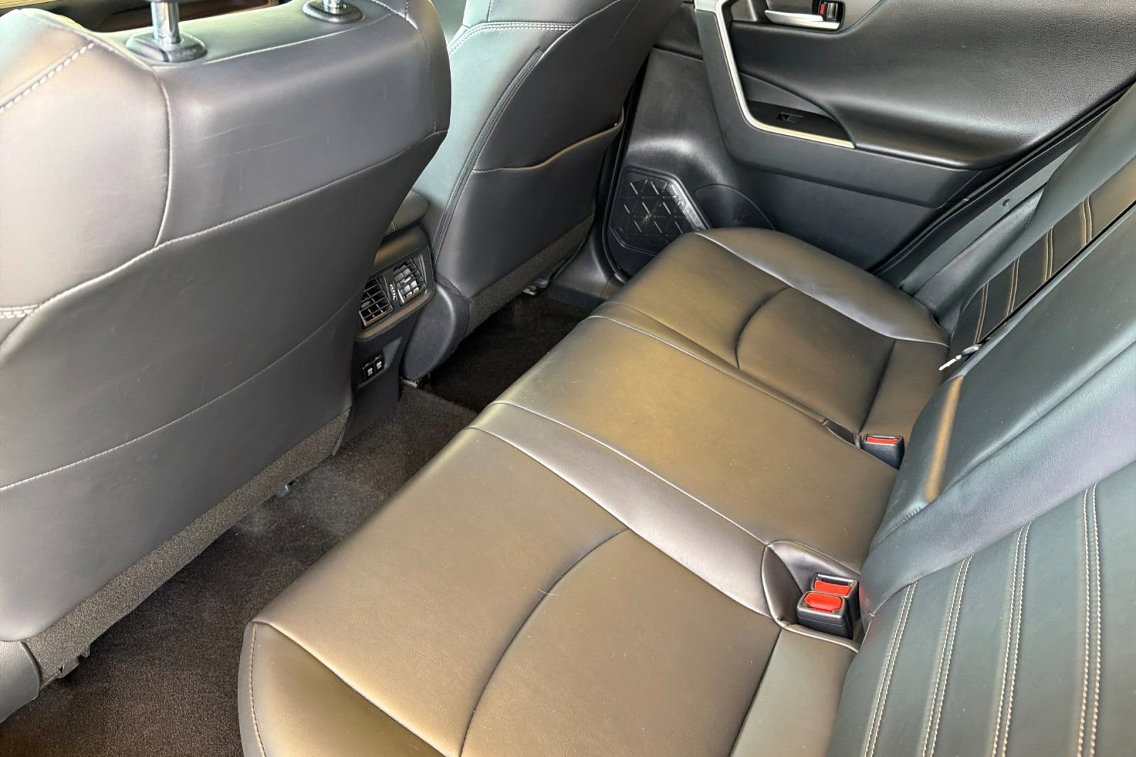 Used 2019 Toyota RAV4 Limited AWD/4WD image 14