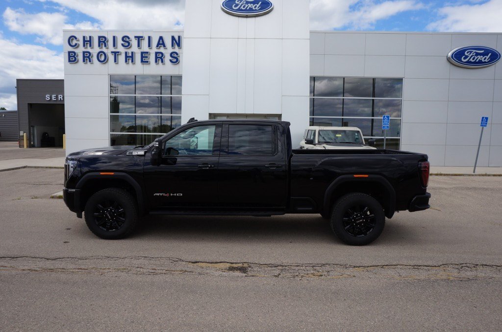 Used 2026 GMC Sierra 3500 AT4 w/ AT4 Premium Plus Package AWD/4WD image 1