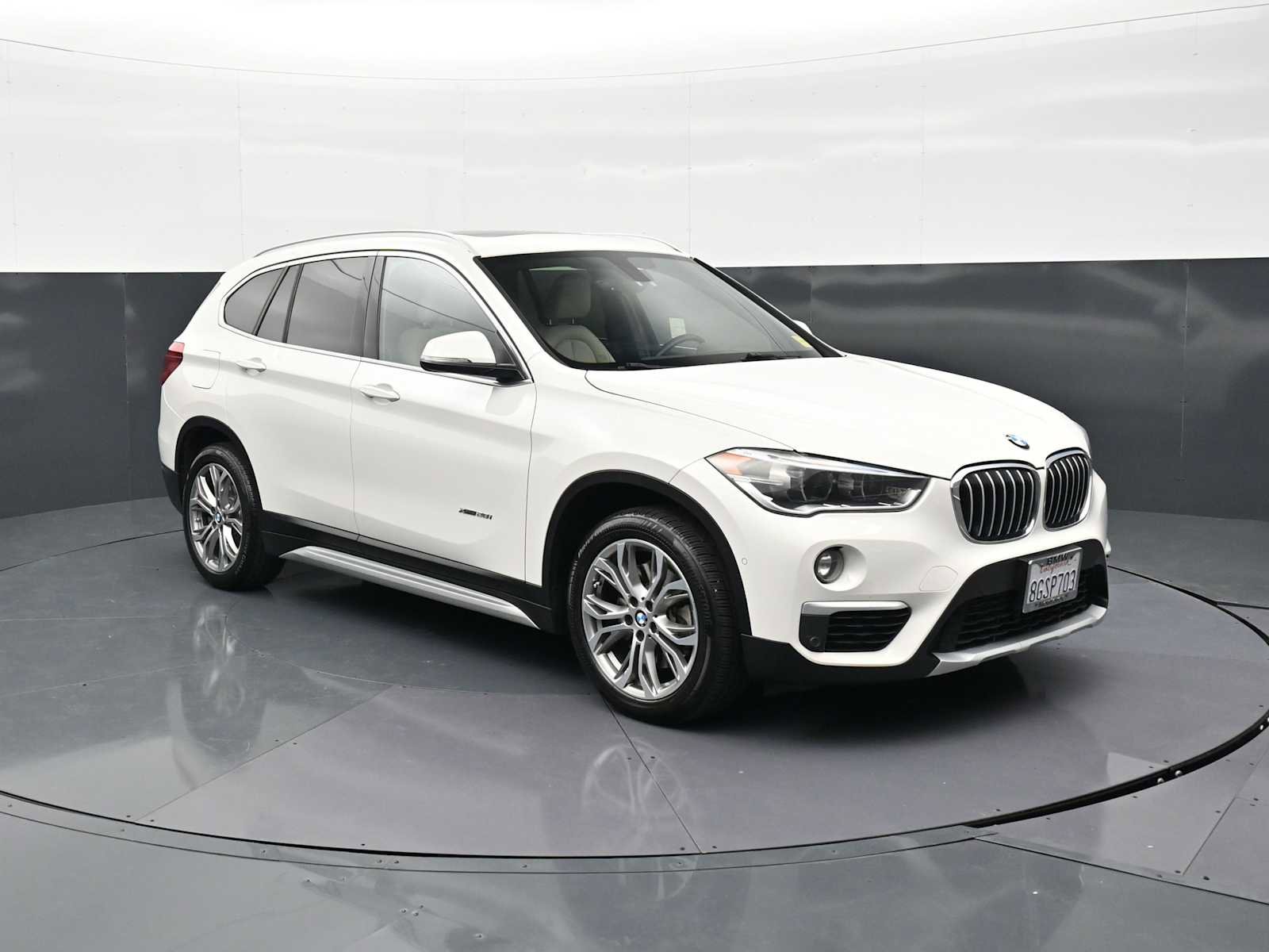 Used 2016 BMW X1 xDrive28i image 3