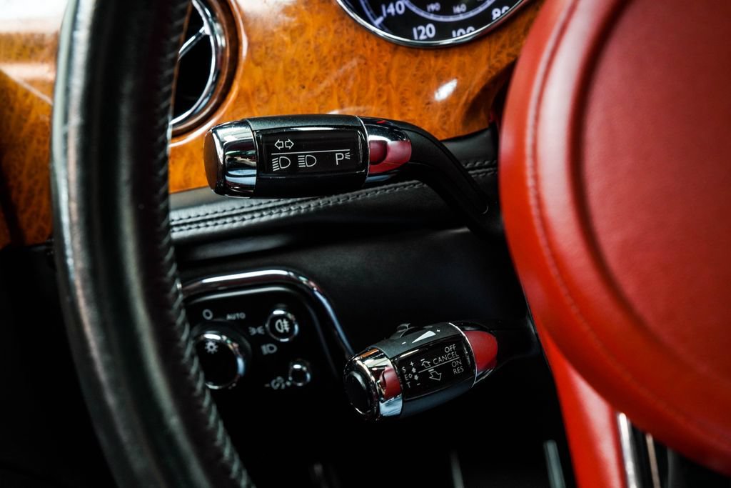Used 2018 Bentley Mulsanne RWD image 42