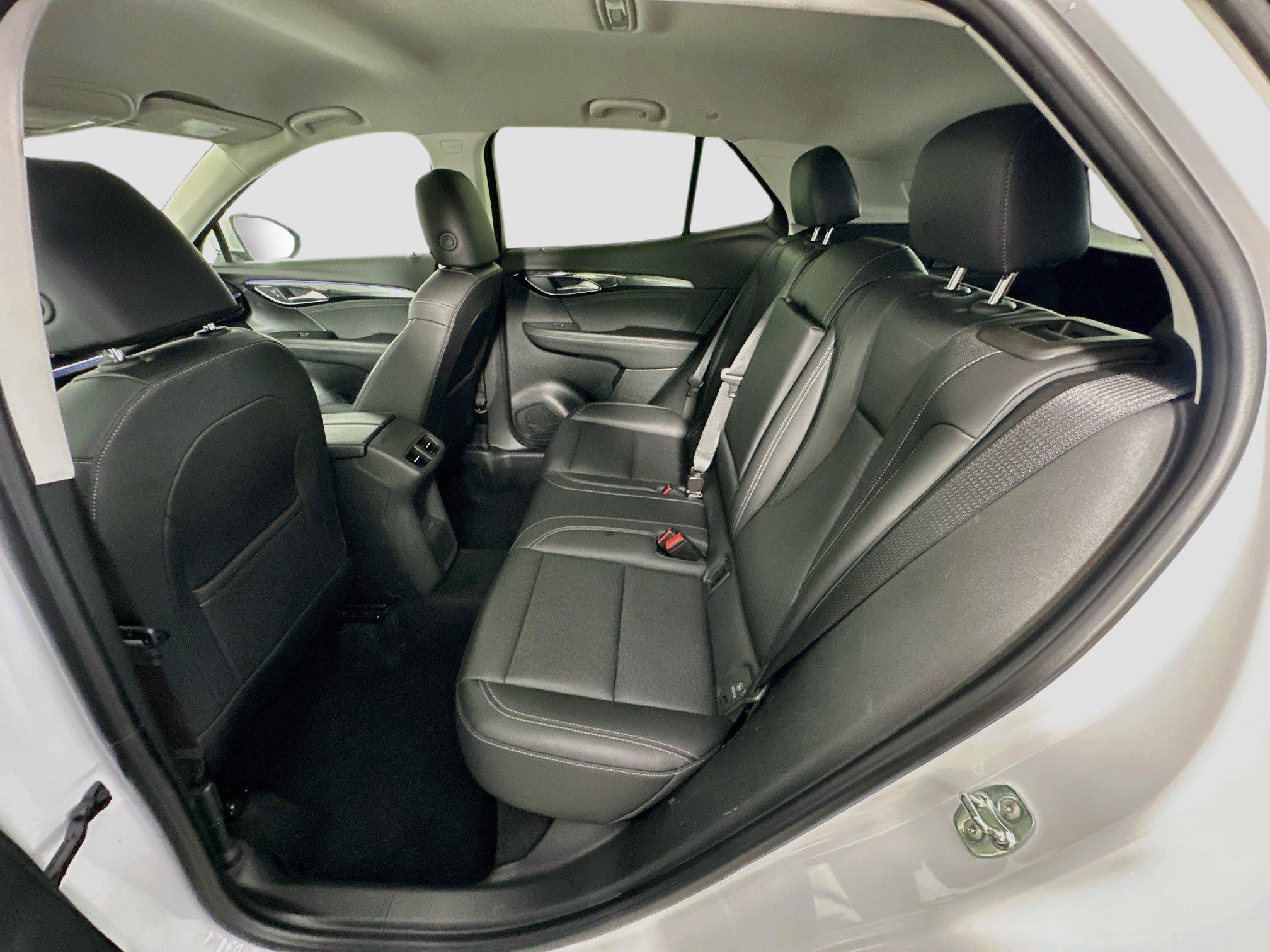 Used 2024 Buick Envision Preferred AWD/4WD image 29