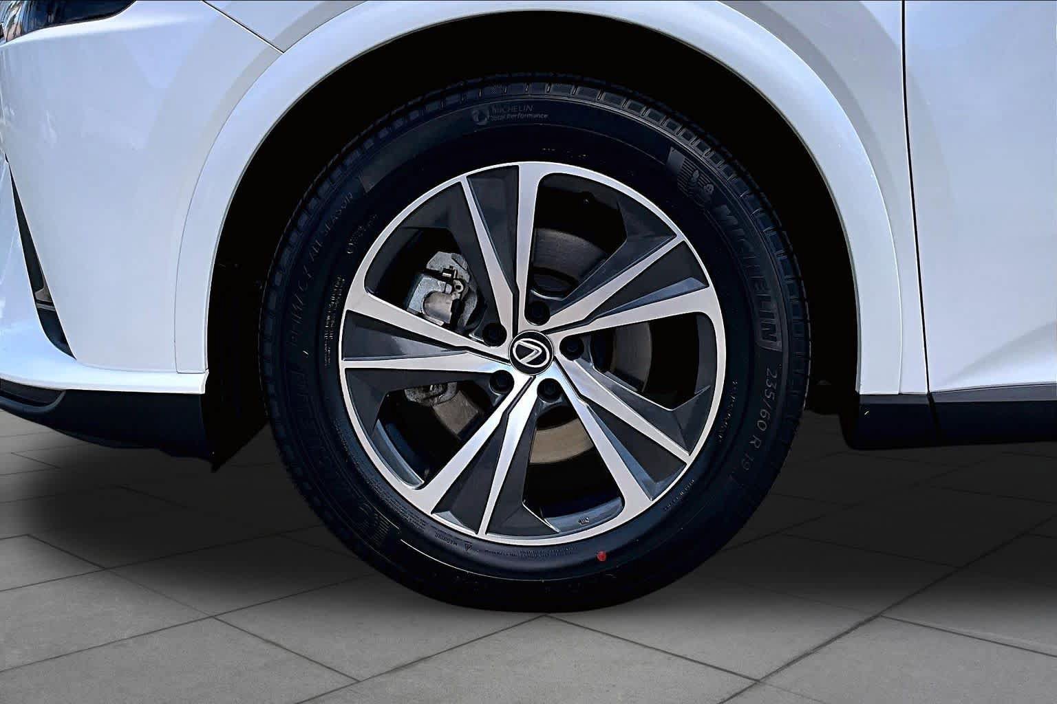 Used 2023 Lexus RX 350 Premium FWD image 10
