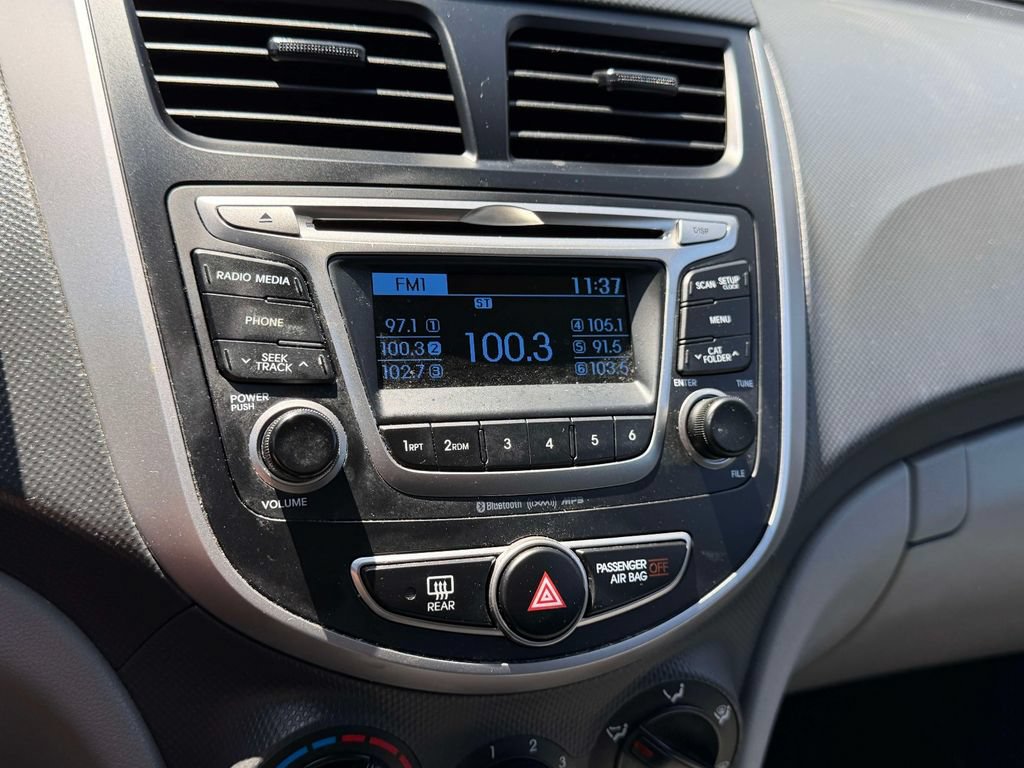Used 2017 Hyundai Accent Value Edition FWD image 38