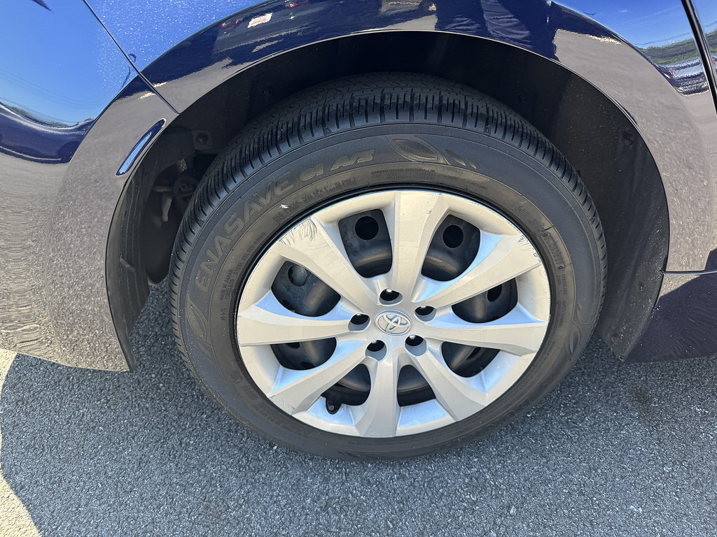 Certified 2023 Toyota Corolla LE w/ Carpet Mat Package (TMS) FWD image 19