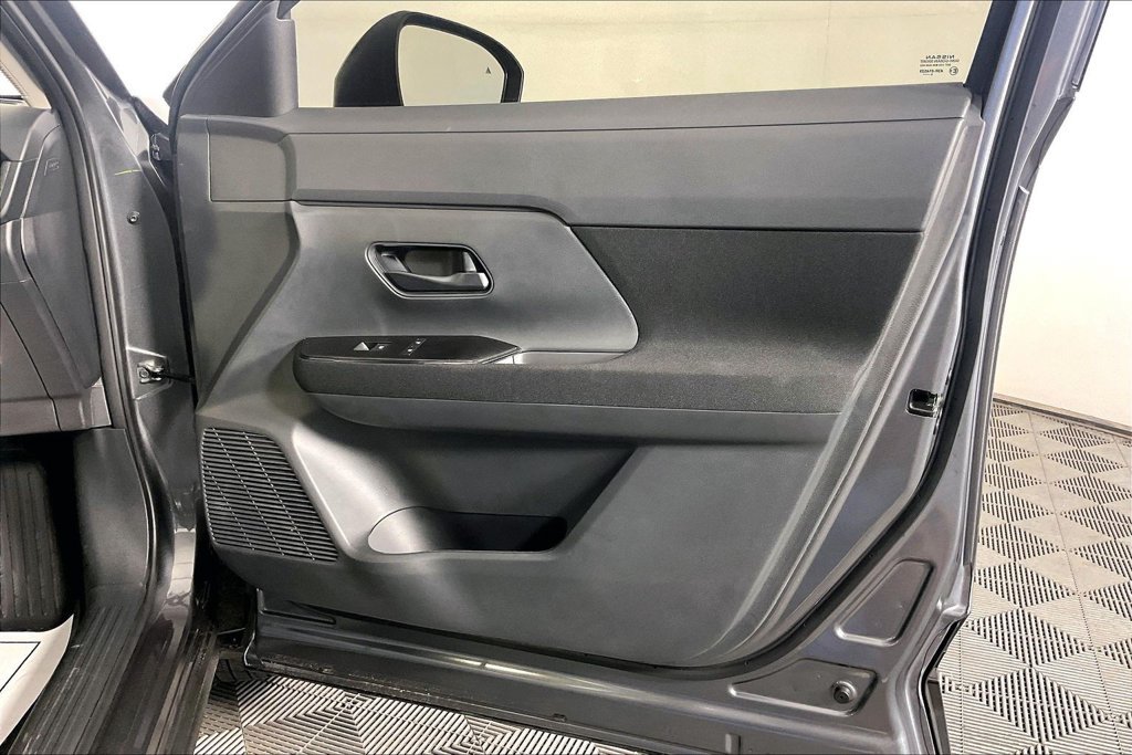 New 2027 Nissan Kicks S FWD image 16