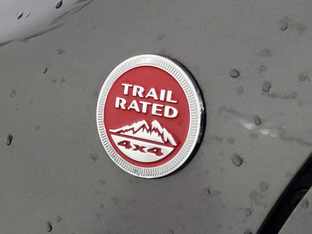 Used 2016 Jeep Renegade Trailhawk w/ Cold Weather Group image 10