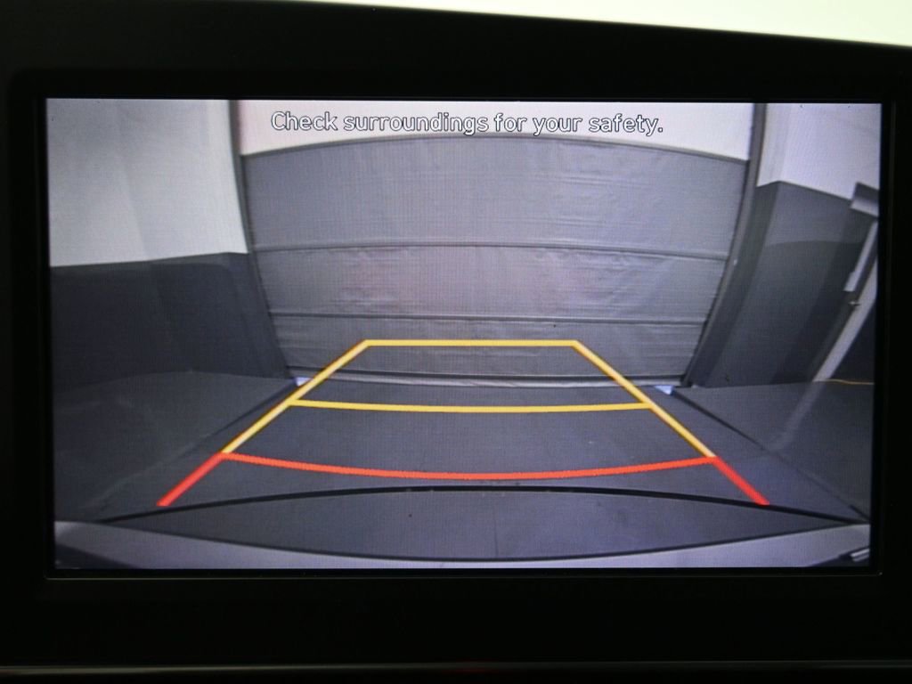 Used 2023 Hyundai Elantra Blue FWD image 11