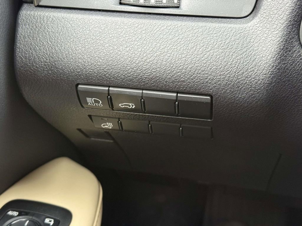 Used 2022 Lexus RX 350 AWD w/ Premium Package image 23