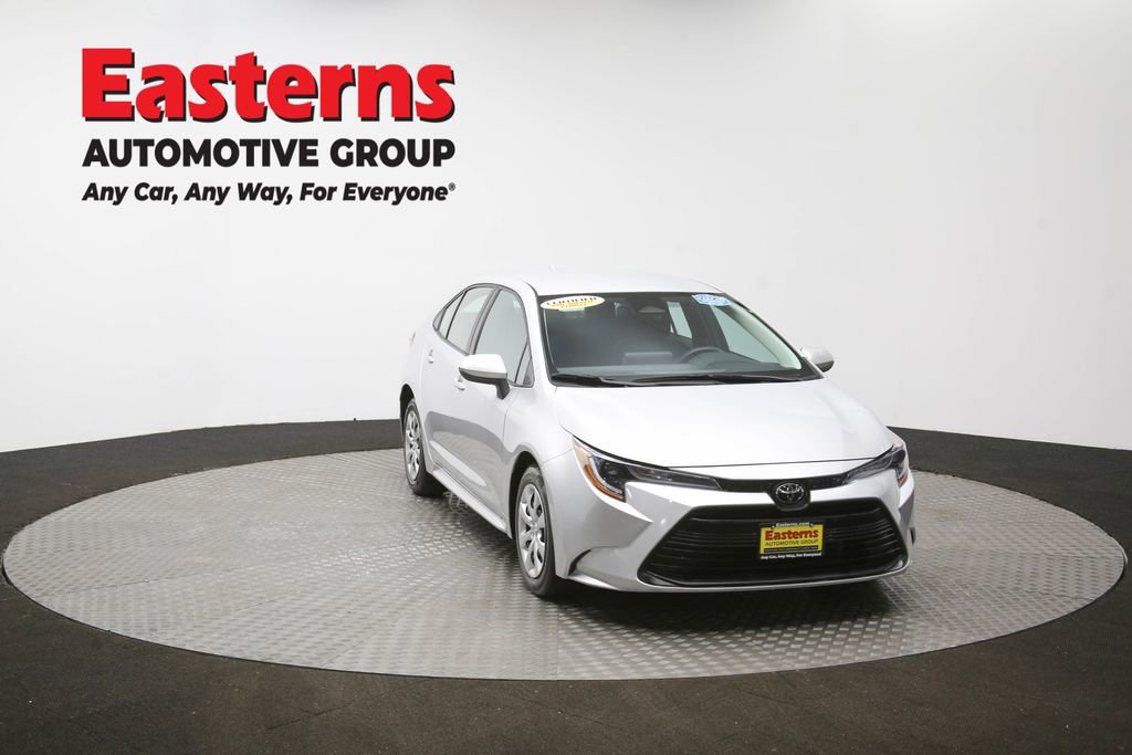 Used 2024 Toyota Corolla LE image 90