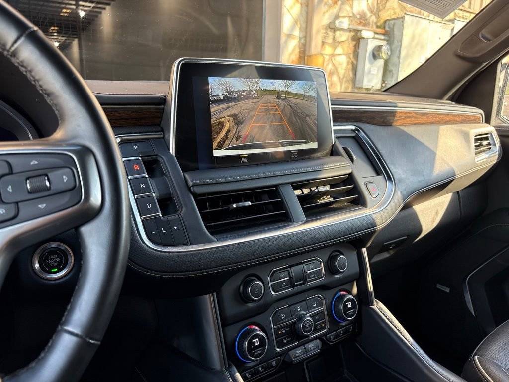 Used 2023 Chevrolet Suburban Premier image 40