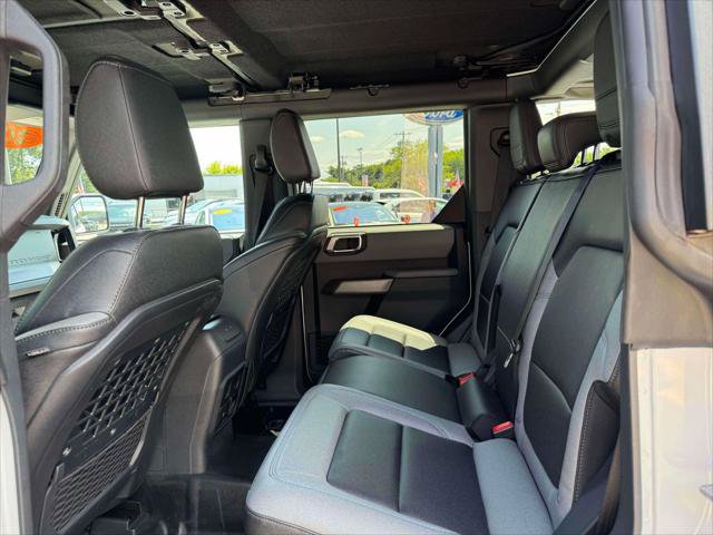 Used 2023 Ford Bronco Black Diamond w/ Sasquatch Package AWD/4WD image 14