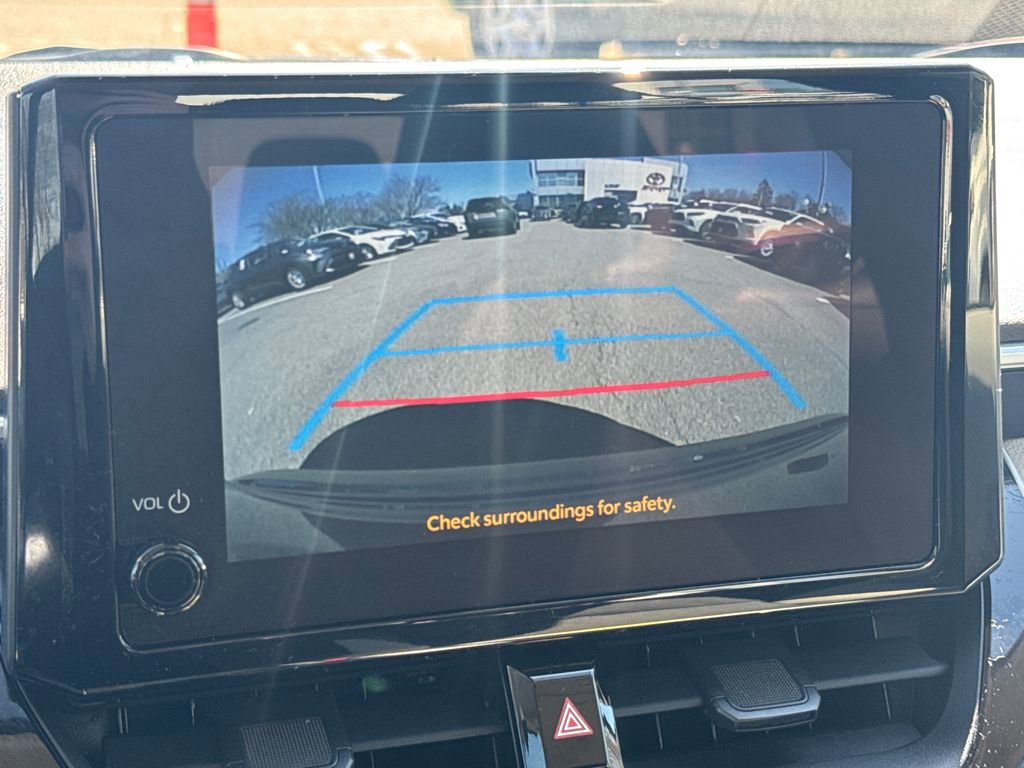 Used 2025 Toyota Corolla LE image 22