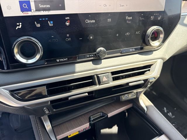 Certified 2024 Lexus RX 350 Premium w/ Accessory Package (Z1) AWD/4WD image 19