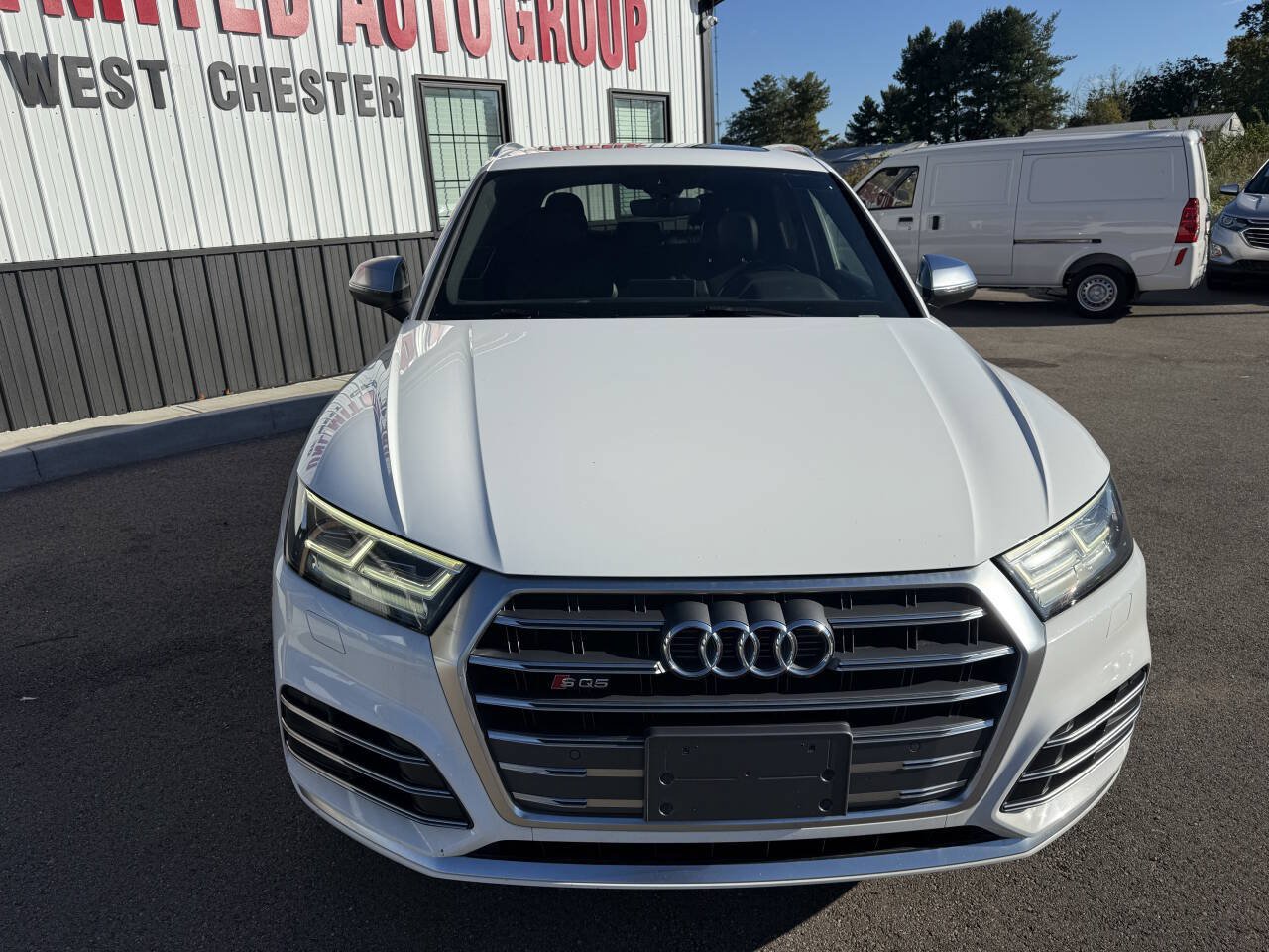 Used 2018 Audi SQ5 Premium Plus w/ S Sport Package AWD/4WD image 3
