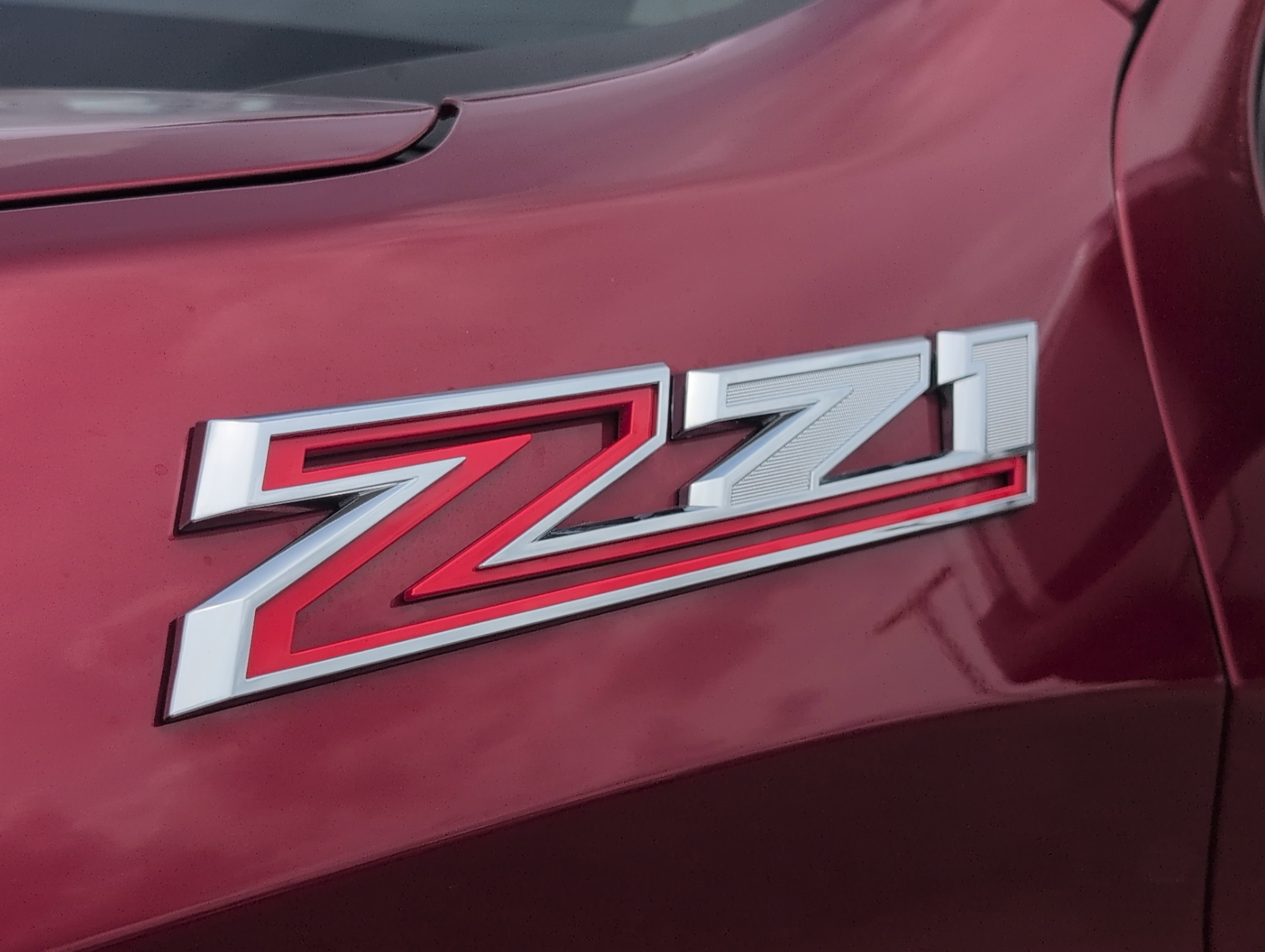 Used 2024 Chevrolet Silverado 1500 LTZ w/ Z71 Off-Road Package AWD/4WD image 10