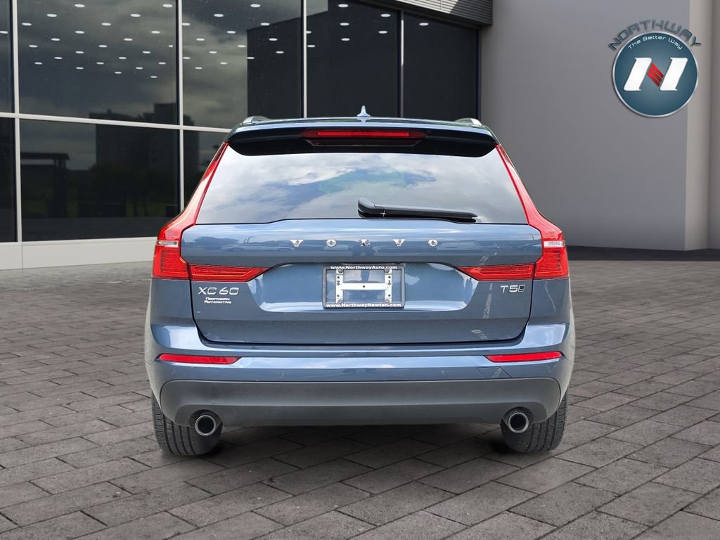 Used 2020 Volvo XC60 T5 Momentum AWD/4WD image 4