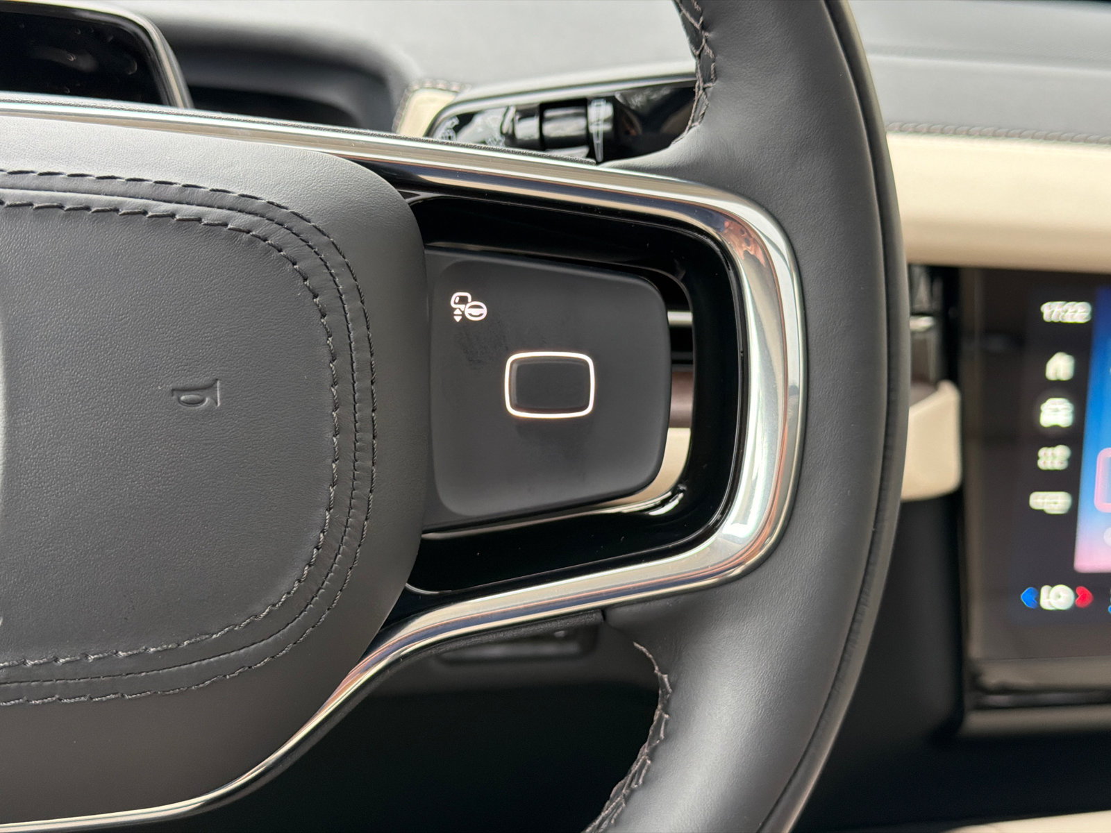 New 2027 Lincoln Navigator L Reserve AWD/4WD image 24