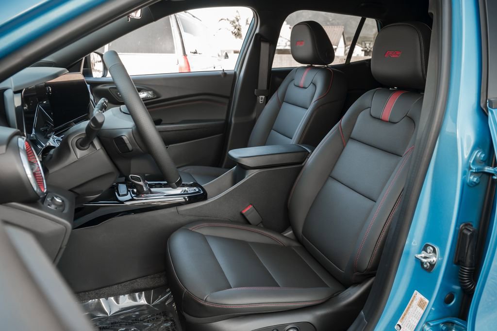 New 2026 Chevrolet Trax RS w/ Driver Confidence Package FWD image 16