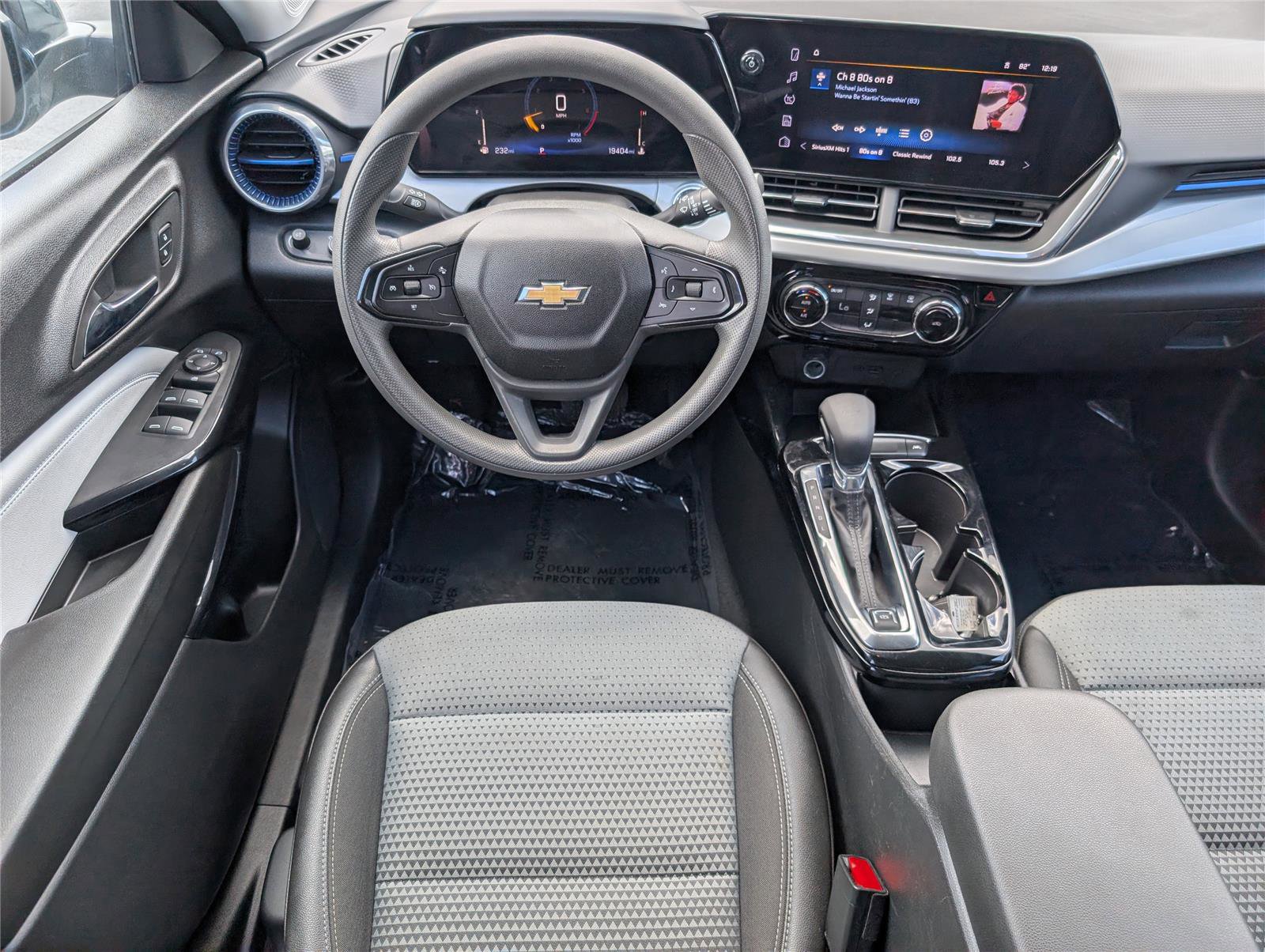 Used 2025 Chevrolet Trax LT image 27