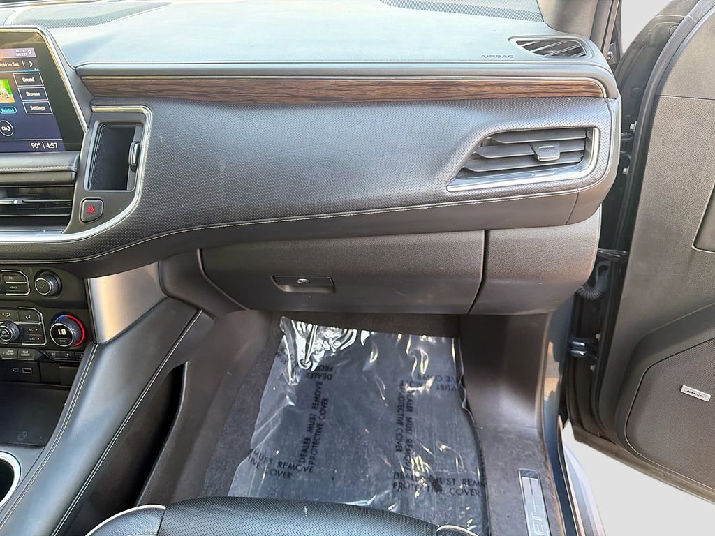 Used 2021 Chevrolet Tahoe Premier w/ Premium Package image 18