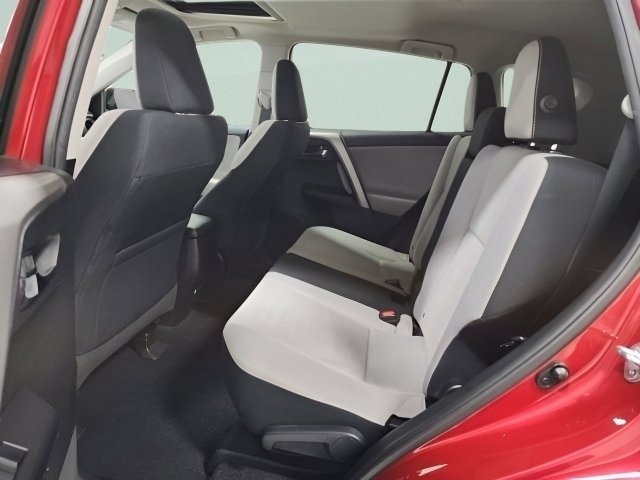 Used 2017 Toyota RAV4 XLE image 20