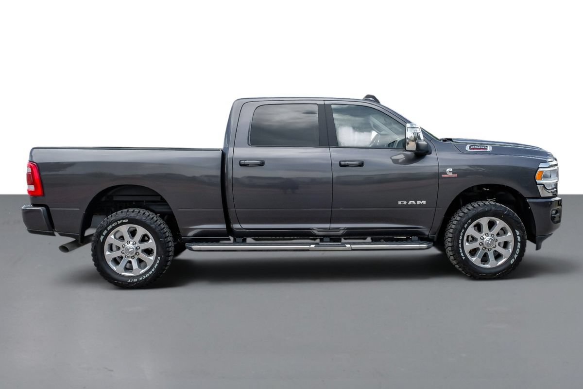 Used 2023 RAM 2500 Laramie AWD/4WD image 5