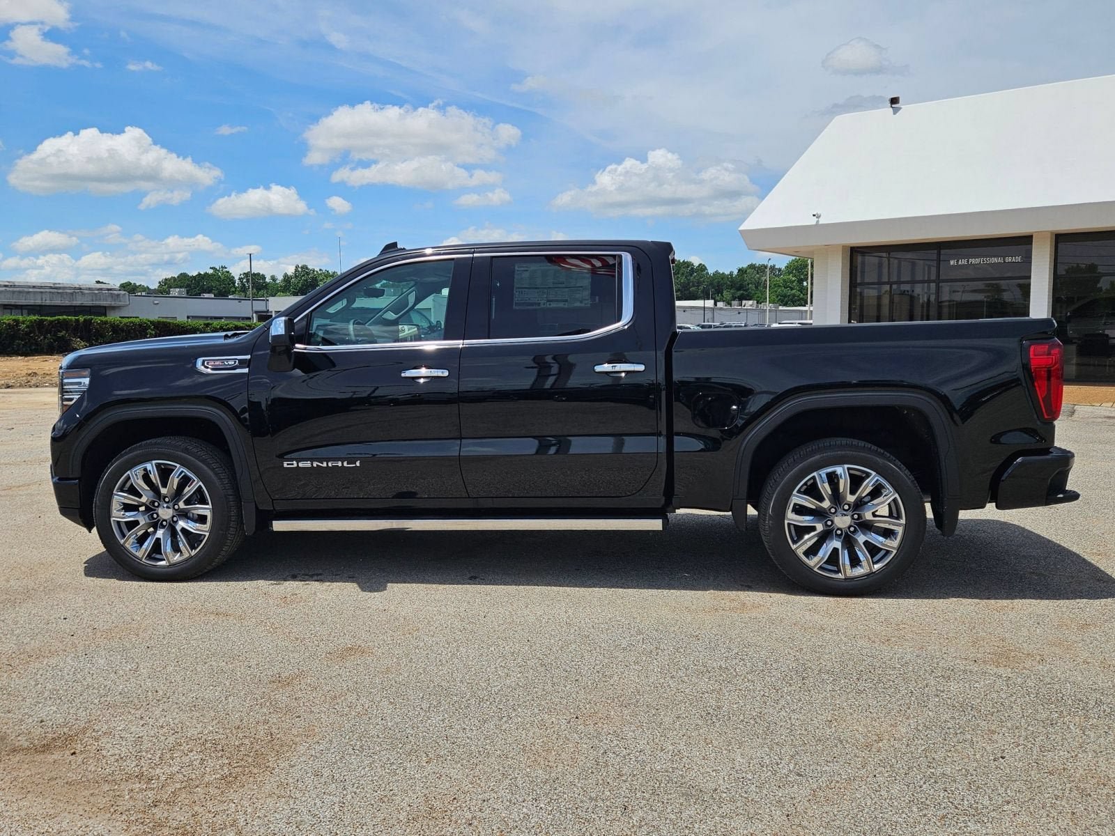 New 2026 GMC Sierra 1500 Denali AWD/4WD image 2