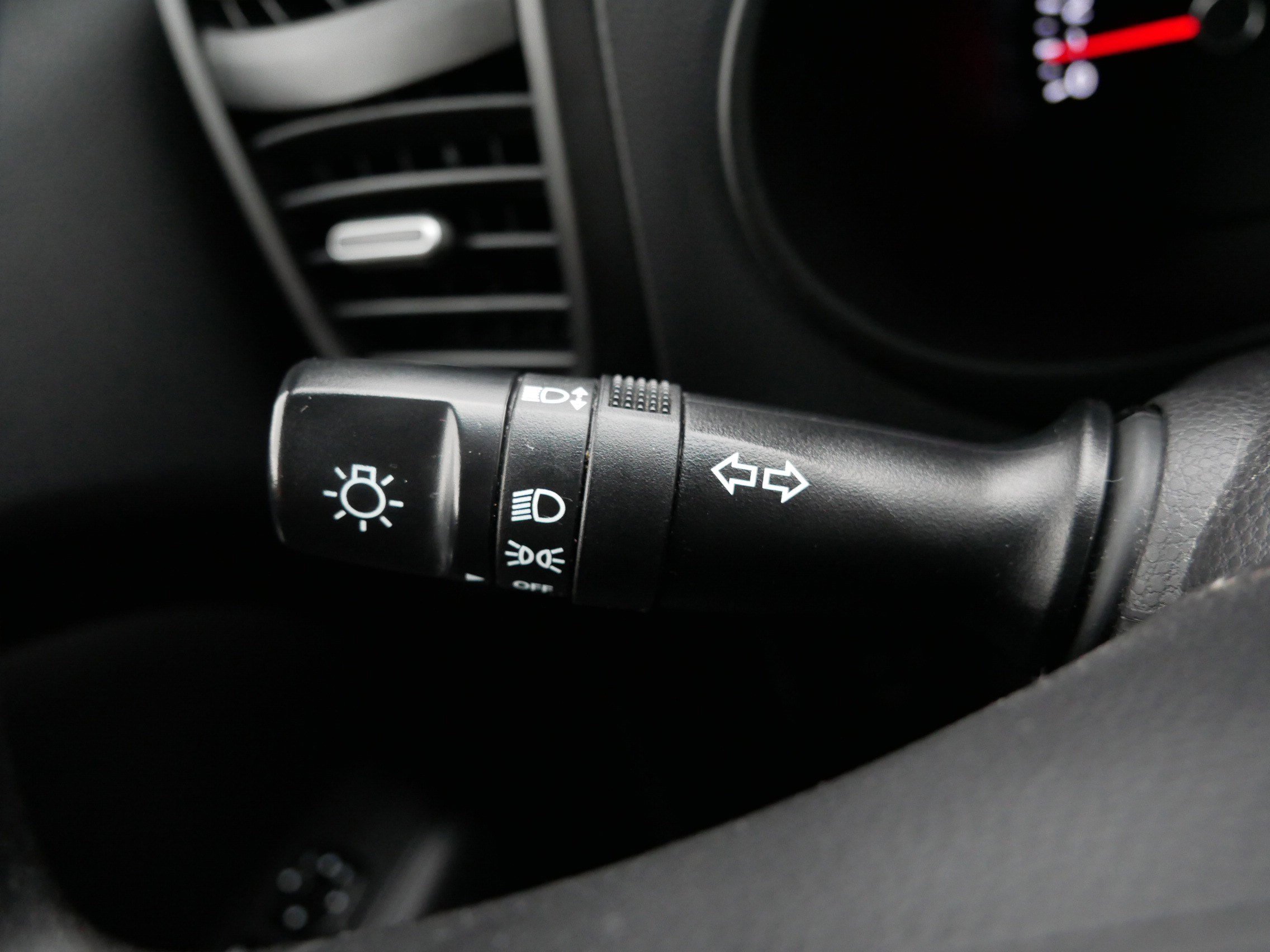 Used 2015 Kia Soul image 31